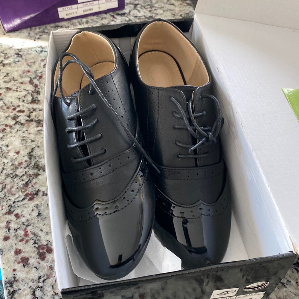 Womens Black shoes BRAND NEW